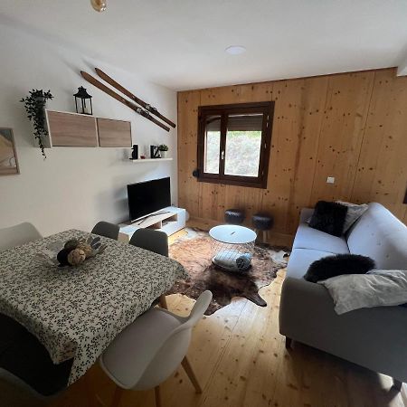 Apartamento Luga Castiello de Jaca Eksteriør billede