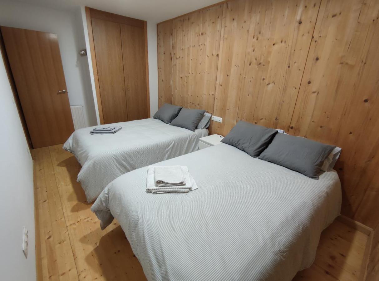 Apartamento Luga Castiello de Jaca Eksteriør billede