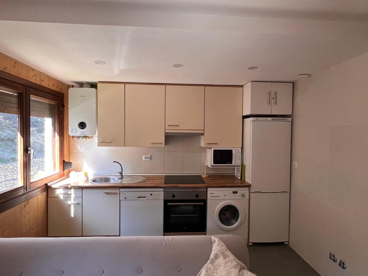 Apartamento Luga Castiello de Jaca Eksteriør billede